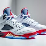 Découvrez les dernières nouveautés des Air Jordan 5, des sneakers emblématiques pour hommes et femmes. Alliez confort et style avec ces modèles tendances qui s'adaptent à toutes vos tenues. Ne manquez pas l'occasion de vous démarquer avec ces sneakers incontournables.